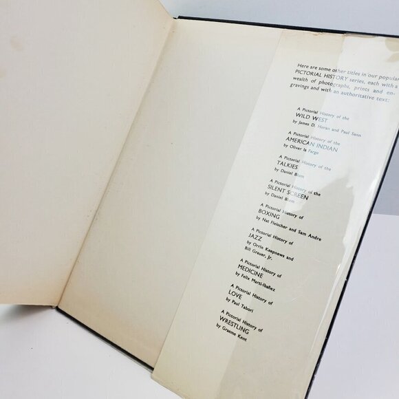 Pictorial History Magic Supernatural Book Bessy HCDJ 1968 (Occult, Witchcraft) - Picture 11 of 12